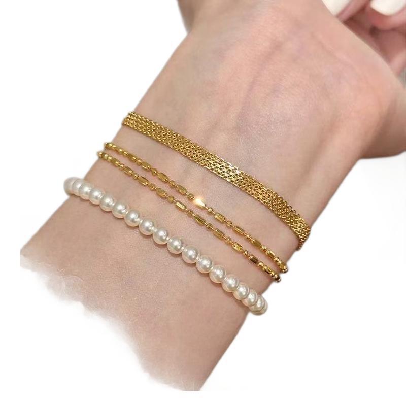 Design-inspired bracelet